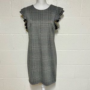 Ronni Nicole Plaid Ruffle Sleeved Dress
